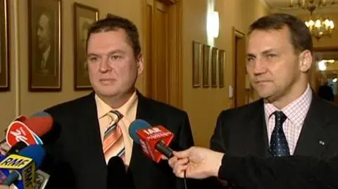 Sikorski zaprasza Białoruś do rozmów