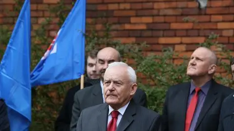 Leszek Miller podczas uroczystości zorganizowanej przez OPZZ z okazji 1 maja