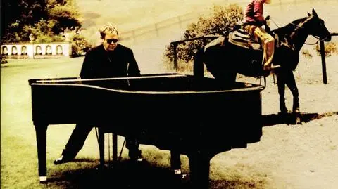 Elton John czeka na operację. "Byłem tykającą bombą. Mogłem umrzeć"