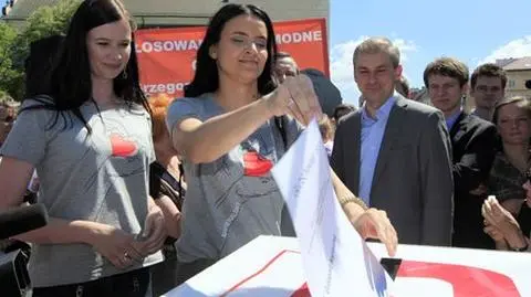 Liderzy uwiedli kobiety