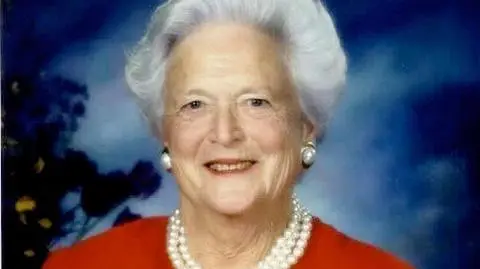 Barbara Bush 
w szpitalu. "Oznaki zapalenia płuc"