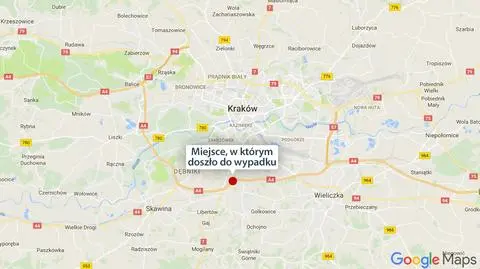 Kraków. Zderzenie na autostradzie A4, cement rozsypał się na jezdnię