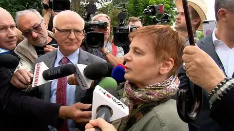 Janina Ochojska, famous charity activist wanted to meet the protesters but was refused entry