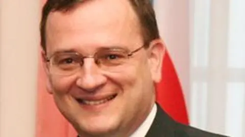 Czeski rząd nie dał się obalić
