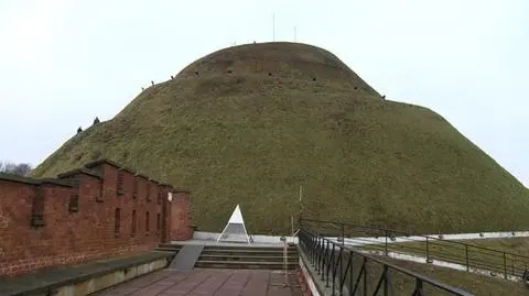 Kopiec Kościuszki znów się osuwa. Na remont potrzeba kilku milionów złotych