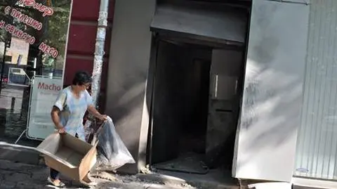 Wybuchy przed siedzibami partii opozycji
