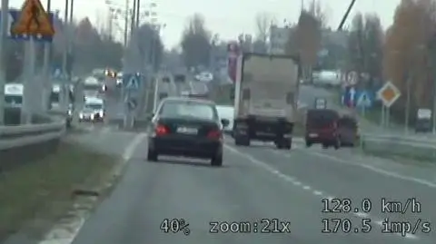 Bez prawa jazdy przekroczył prędkość o prawie 60 km/h