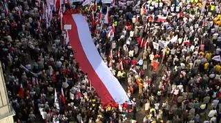 Polska flaga jest nieodzownym elementem święta Niepodległości 
