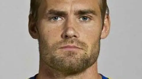 3. Olof Mellberg