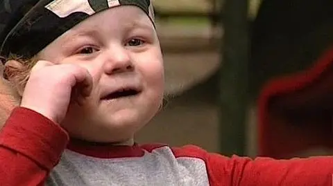 Połknął żrący środek. Wyszedł ze szpitala