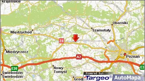 Czołowe zderzenie w Podrzewiu. Zablokowana stara "dwójka"