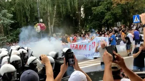 Kontrmanifestanci zaatakowali uczestników marszu równości w Białymstoku
