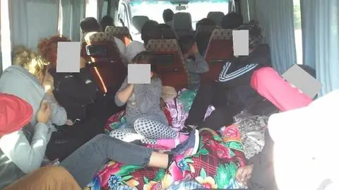 22 Bułgarów w 9-osobowym  busie. "Wśród nich było pięcioro dzieci"
