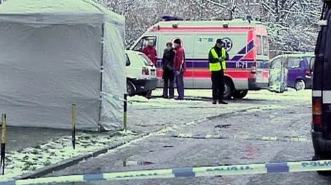 Policja poszukuje matki dzieci, które wypadły przez okno