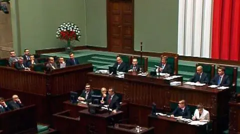 Fortel PiS-u. Zgłaszają starą uchwałę Platformy