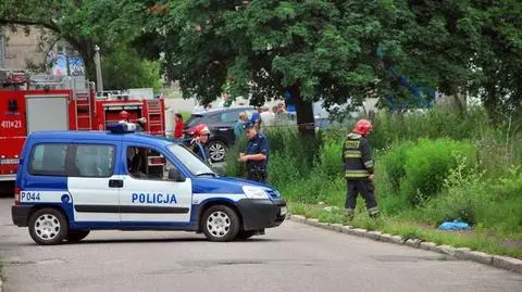 Spacerował po osiedlu z pociskiem w reklamówce