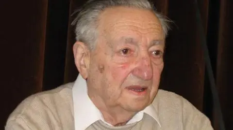 Plac w Paryżu nazwany imieniem Marka Edelmana
