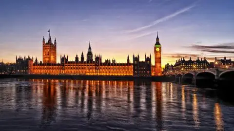 "The Times": Pałac Westminsterski narażony na ryzyko jak Notre Dame