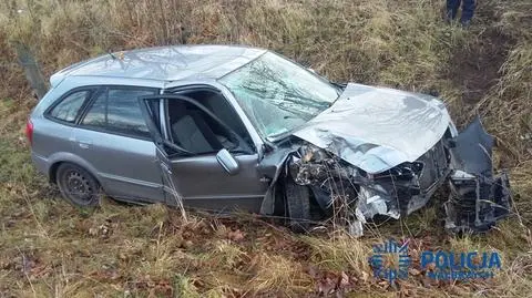 Pijany kierowca wjechał w drzewo i próbował uciec z miejsca zdarzenia