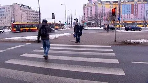 50 zabitych na drogach w weekend. Połowa to piesi