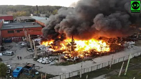 Bytom. Dwaj 13-latkowie podejrzewani o podpalenie składowiska śmieci
