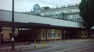 Wejście do zakładów H. Cegielski Poznań przy ul. 28 Czerwca 1956 r.