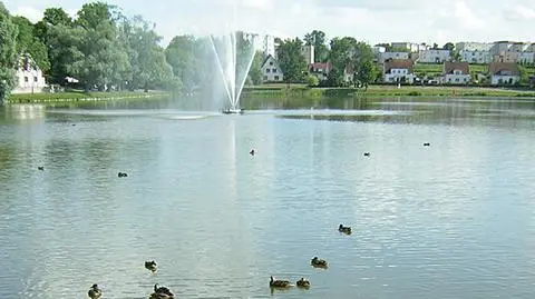 Kąpiel w jeziorze 
o drugiej w nocy skończyła się tragicznie