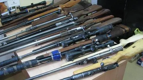 Policja przejęła dwa arsenały