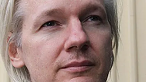 Assange: Wszystkie wspomnienia to prostytucja
