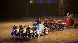 Odpowiedniej dawki adrenaliny dostarczy rywalizacja mechanicznych rydwanów - Moped Chariots