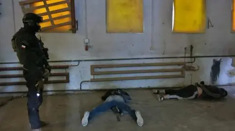 Zatrzymali podejrzanych o okradanie ciężarówek