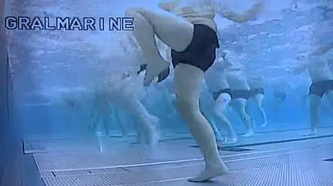 Aqua aerobic na 100 nóg