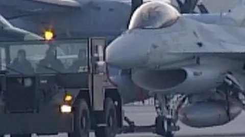 Cztery F-16 do naprawy