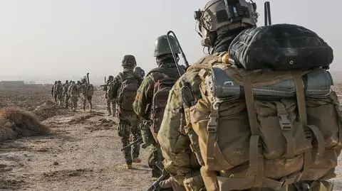 Rosyjskie bombowce Tu-22M3 zrzucają bomby na Syrię