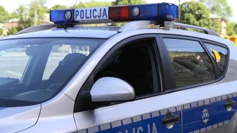Bus wjechał w latarnię. 7 osób w szpitalu