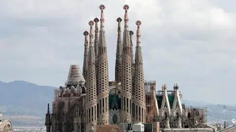 Papież poświęci Sagrada Familia