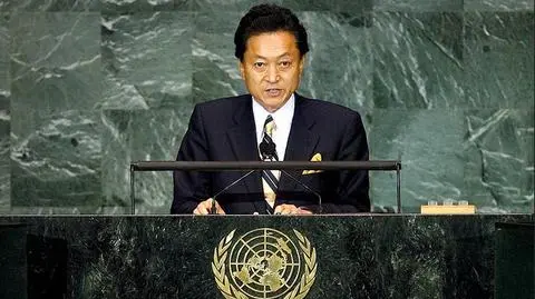 Były premier Japonii poleciał na Krym
