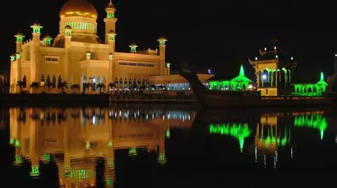 "Wypełnimy nasz obowiązek wobec Allaha". Sułtan Brunei wprowadzi Szariat