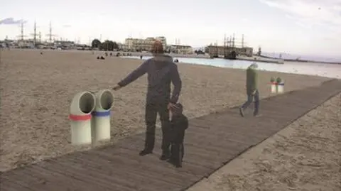 Plażowicze będą wyrzucać śmieci do peryskopów