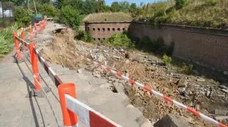 Nie wiadomo, kiedy droga zostanie naprawiona