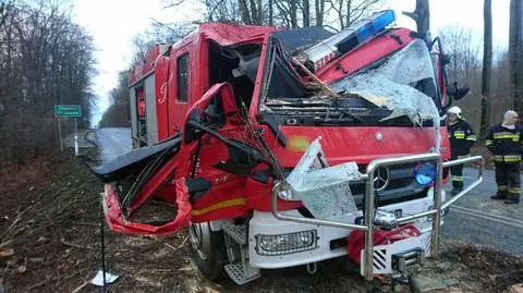 Kabina wozu została zmiażdżona