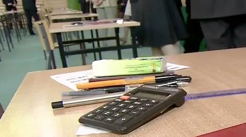 Gimnazjaliści odrabiają prace domowe siedem godzin w tygodniu