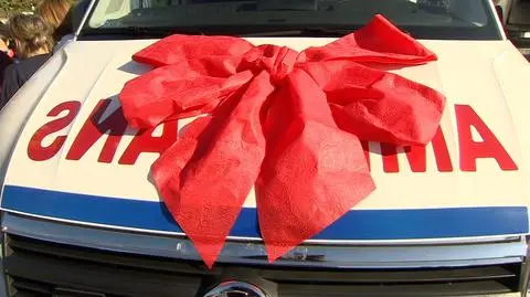 Szpital w Elblągu z nową karetką od WOŚP