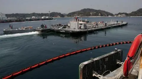 Oczyszczona woda z reaktorów Fukushimy ma trafić do oceanu