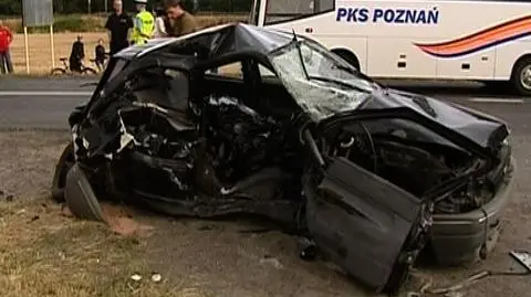 Kierowca forda zginął na miejscu