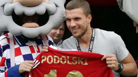 Łukasz Podolski prowadzi m