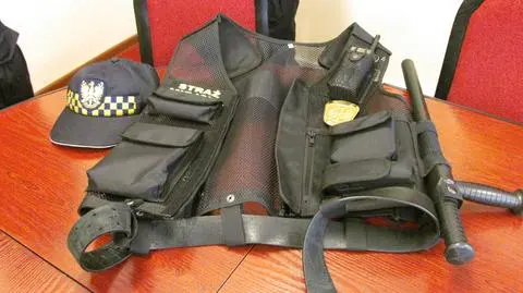 Nowe kamizelki dla strażników.
"Wyglądamy bardziej profesjonalnie"
