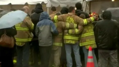 Minuta ciszy ku czci ofiar masakry w szkole w Newtown