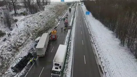 Na autostradzie A4 zderzyło się 12 pojazdów