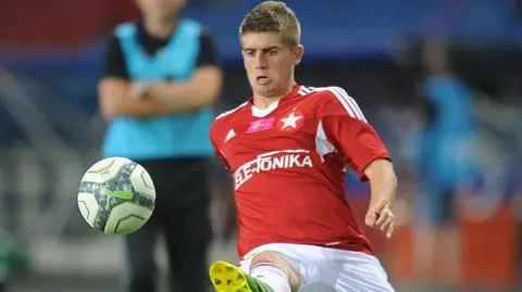 Chrapek wybrał Sycylię. Polecił go król strzelców Serie A!